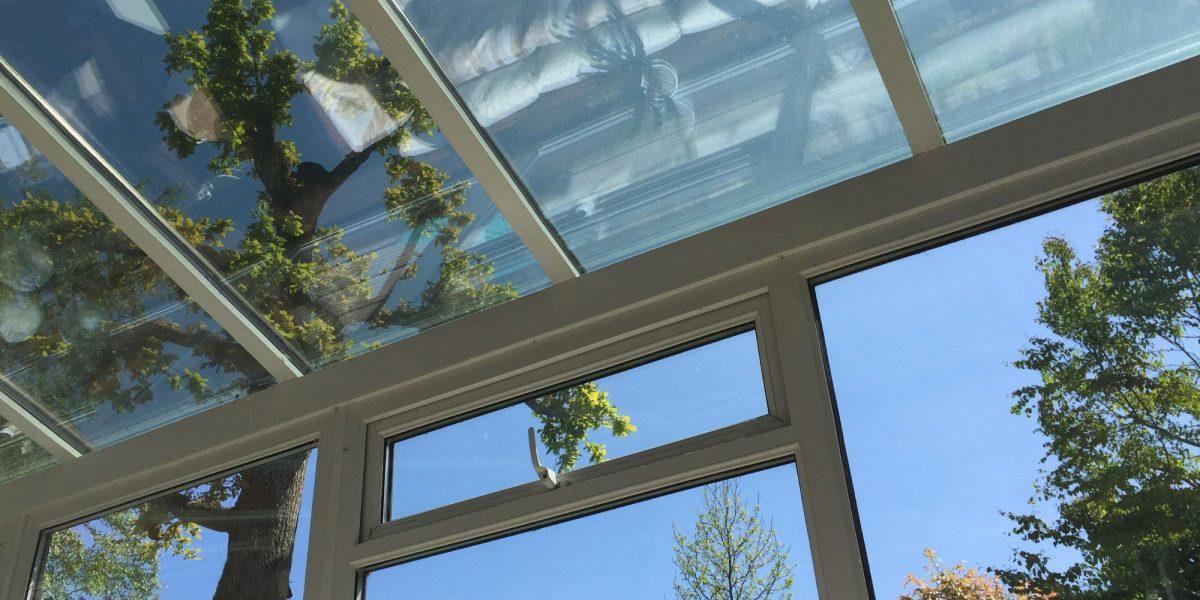 Ventana y techos de una casa de aluminio resistente